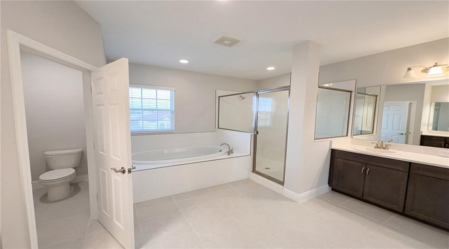 San Antonio, Florida 33576, 5 Bedroom Bedrooms, ,4 Bathroombathrooms,Residential,For Sale,Rustic Timber,0,Mfro6391275