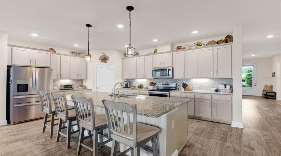 Palmetto, Florida 34221, 4 Bedroom Bedrooms, ,3 Bathroombathrooms,Residential,For Sale,Gavella,0,Mfrtb8498687