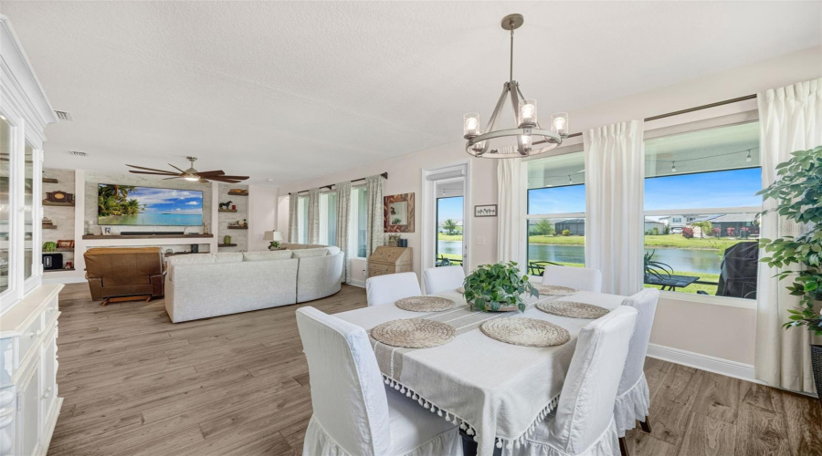 Palmetto, Florida 34221, 4 Bedroom Bedrooms, ,3 Bathroombathrooms,Residential,For Sale,Gavella,0,Mfrtb8498687