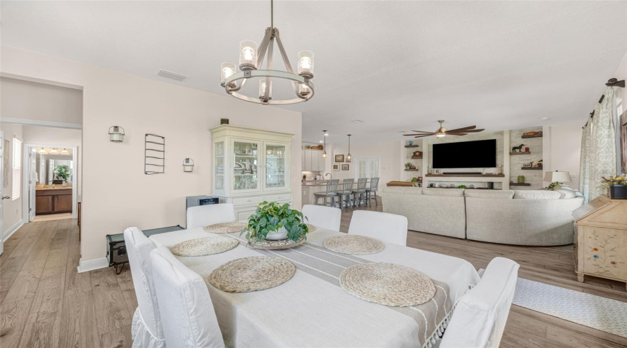 Palmetto, Florida 34221, 4 Bedroom Bedrooms, ,3 Bathroombathrooms,Residential,For Sale,Gavella,0,Mfrtb8498687