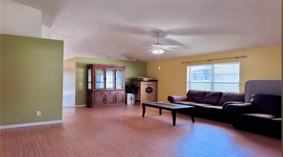 Orlando, Florida 32824, 4 Bedroom Bedrooms, ,2 Bathroombathrooms,Residential,For Sale,Lytton,0,Mfro6429673