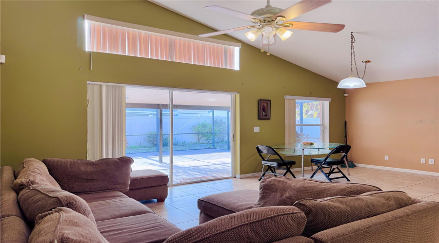 Orlando, Florida 32824, 4 Bedroom Bedrooms, ,2 Bathroombathrooms,Residential,For Sale,Lytton,0,Mfro6429673
