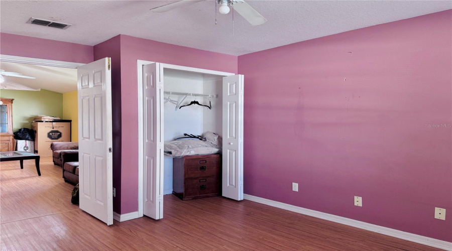 Orlando, Florida 32824, 4 Bedroom Bedrooms, ,2 Bathroombathrooms,Residential,For Sale,Lytton,0,Mfro6429673