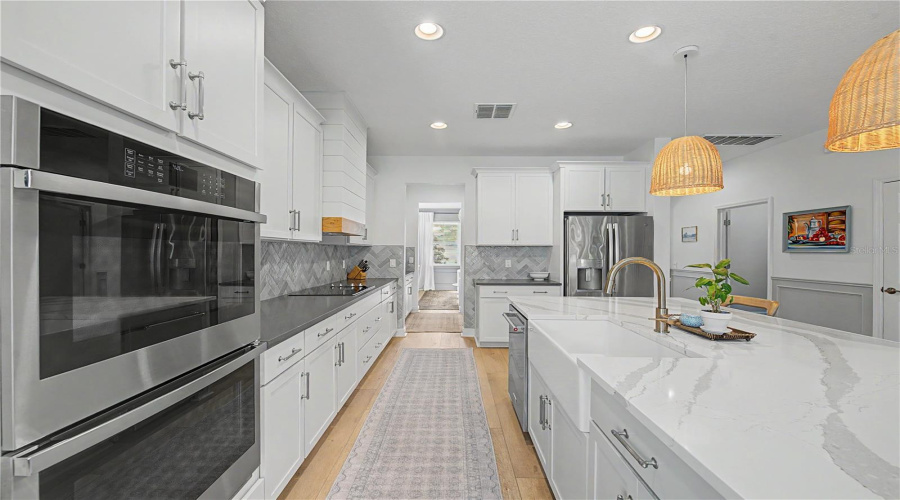 Lutz, Florida 33558, 5 Bedroom Bedrooms, ,3 Bathroombathrooms,Residential,For Sale,Breynia,0,Mfrp4939593