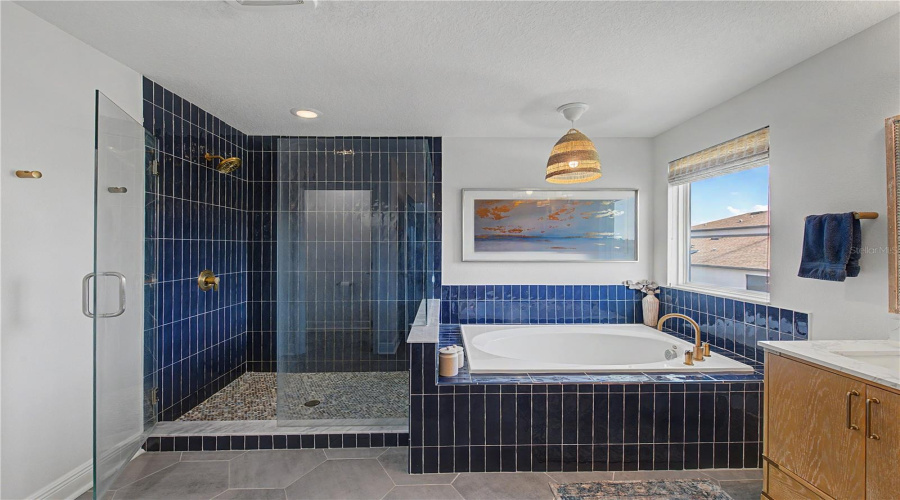 Lutz, Florida 33558, 5 Bedroom Bedrooms, ,3 Bathroombathrooms,Residential,For Sale,Breynia,0,Mfrp4939593