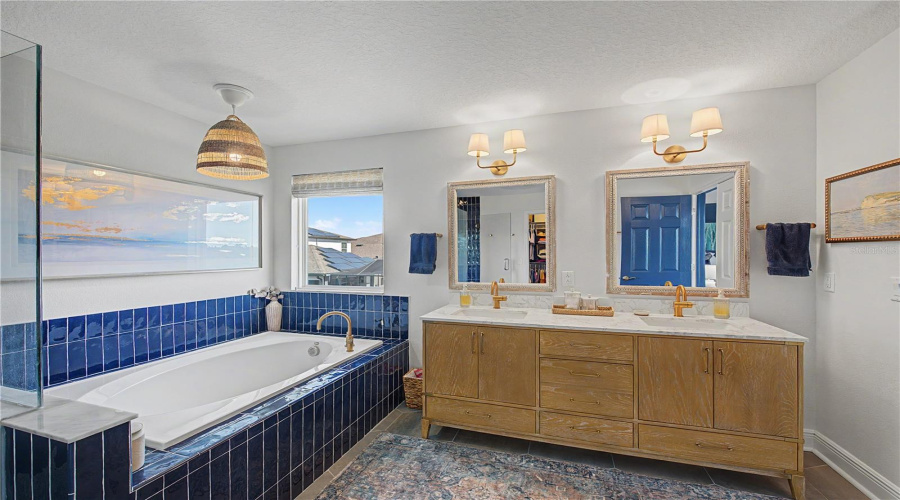Lutz, Florida 33558, 5 Bedroom Bedrooms, ,3 Bathroombathrooms,Residential,For Sale,Breynia,0,Mfrp4939593