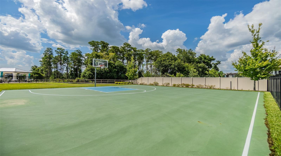 Lutz, Florida 33558, 5 Bedroom Bedrooms, ,3 Bathroombathrooms,Residential,For Sale,Breynia,0,Mfrp4939593