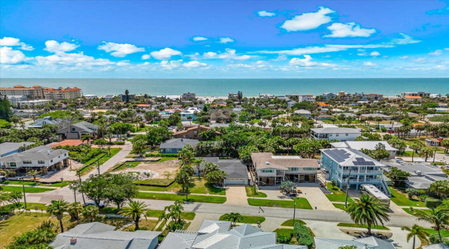 Clearwater Beach, Florida 33767, 3 Bedroom Bedrooms, ,3 Bathroombathrooms,Residential,For Sale,Bay Esplanade,0,Mfrtb8509329