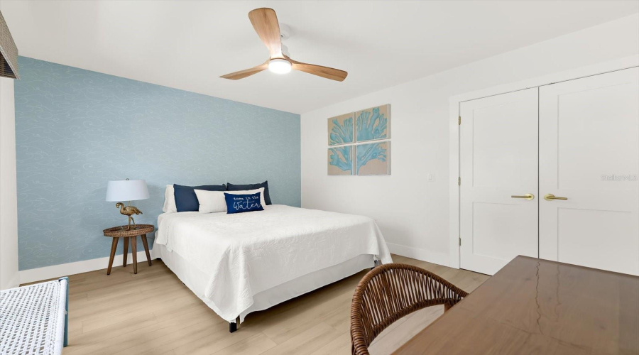 Clearwater Beach, Florida 33767, 3 Bedroom Bedrooms, ,3 Bathroombathrooms,Residential,For Sale,Bay Esplanade,0,Mfrtb8509329