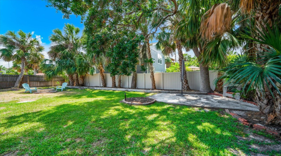 Clearwater Beach, Florida 33767, 3 Bedroom Bedrooms, ,3 Bathroombathrooms,Residential,For Sale,Bay Esplanade,0,Mfrtb8509329