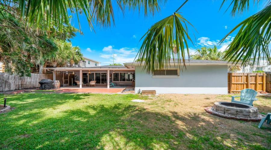Clearwater Beach, Florida 33767, 3 Bedroom Bedrooms, ,3 Bathroombathrooms,Residential,For Sale,Bay Esplanade,0,Mfrtb8509329