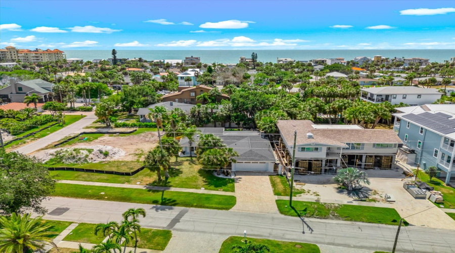 Clearwater Beach, Florida 33767, 3 Bedroom Bedrooms, ,3 Bathroombathrooms,Residential,For Sale,Bay Esplanade,0,Mfrtb8509329