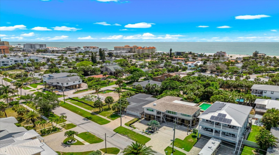 Clearwater Beach, Florida 33767, 3 Bedroom Bedrooms, ,3 Bathroombathrooms,Residential,For Sale,Bay Esplanade,0,Mfrtb8509329