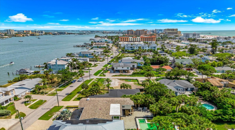 Clearwater Beach, Florida 33767, 3 Bedroom Bedrooms, ,3 Bathroombathrooms,Residential,For Sale,Bay Esplanade,0,Mfrtb8509329