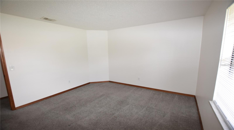 Deltona, Florida 32738, 3 Bedroom Bedrooms, ,2 Bathroombathrooms,Residential,For Sale,Derby,0,Mfro6391422