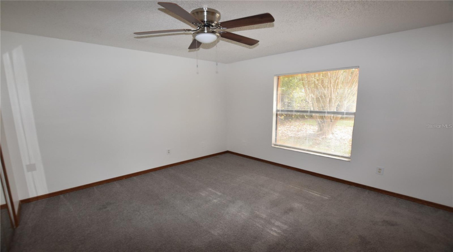 Deltona, Florida 32738, 3 Bedroom Bedrooms, ,2 Bathroombathrooms,Residential,For Sale,Derby,0,Mfro6391422