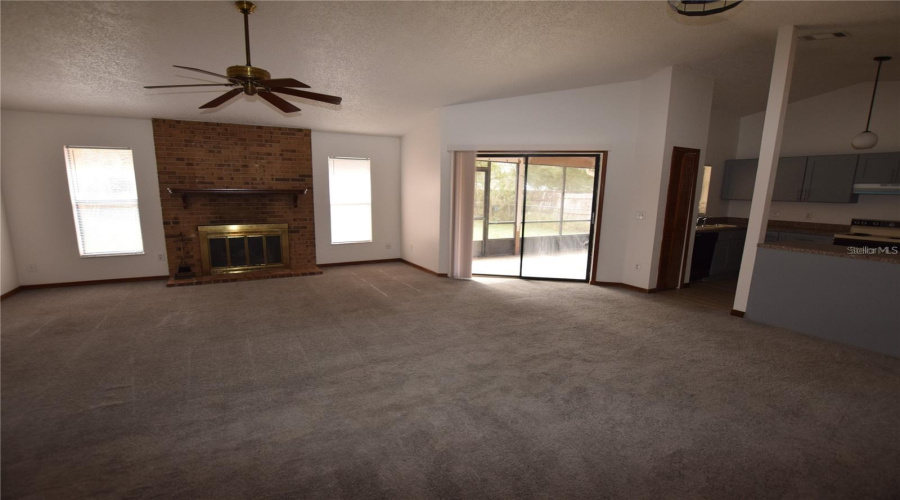 Deltona, Florida 32738, 3 Bedroom Bedrooms, ,2 Bathroombathrooms,Residential,For Sale,Derby,0,Mfro6391422