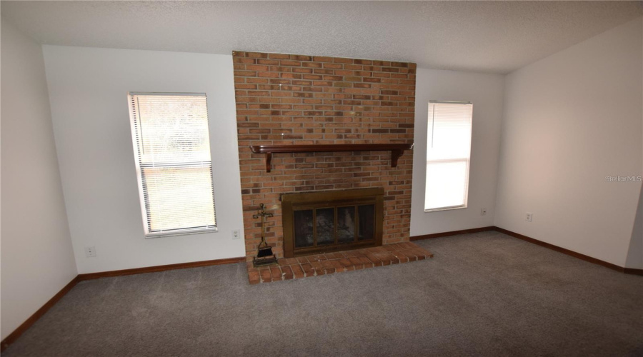 Deltona, Florida 32738, 3 Bedroom Bedrooms, ,2 Bathroombathrooms,Residential,For Sale,Derby,0,Mfro6391422
