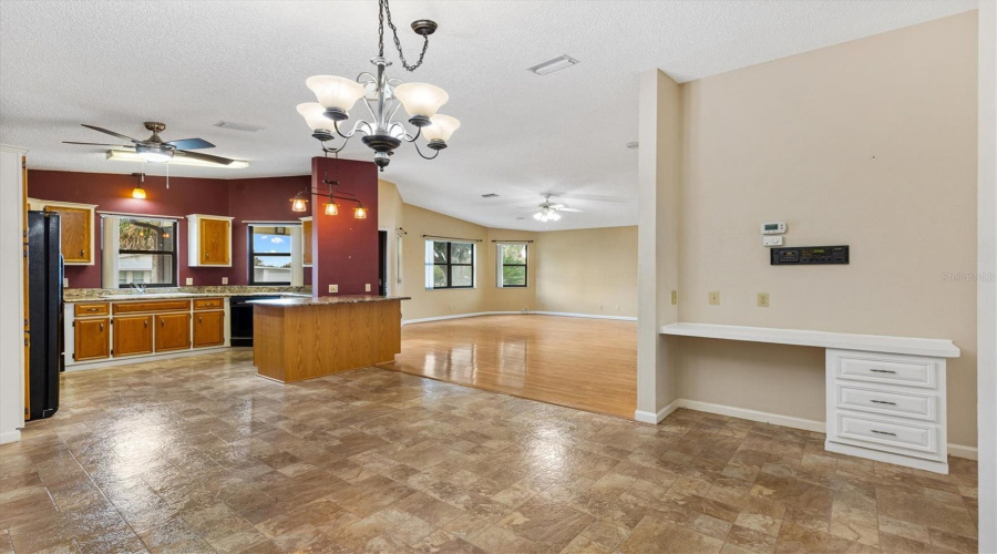 Lady Lake, Florida 32159, 2 Bedroom Bedrooms, ,2 Bathroombathrooms,Residential,For Sale,Schwartz,0,Mfrg5116448