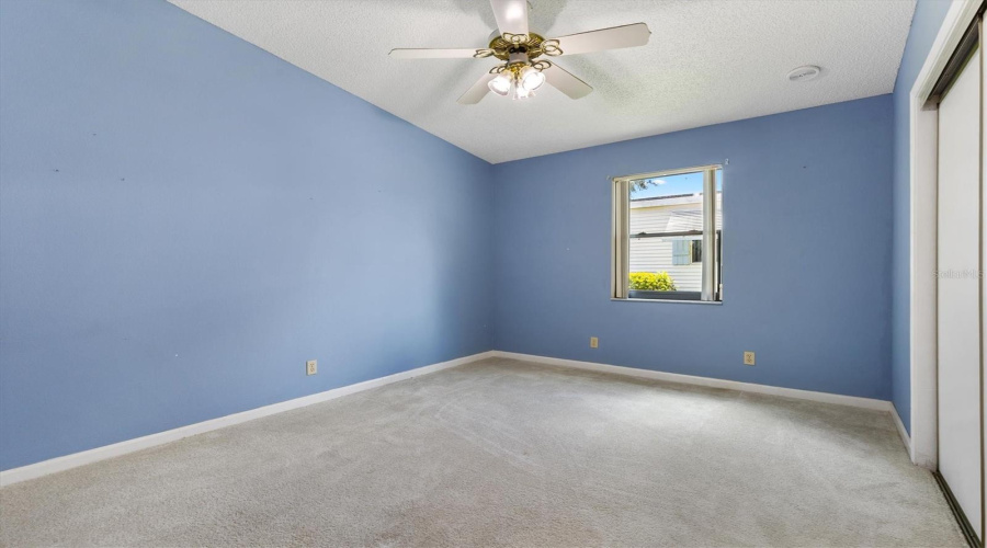 Lady Lake, Florida 32159, 2 Bedroom Bedrooms, ,2 Bathroombathrooms,Residential,For Sale,Schwartz,0,Mfrg5116448