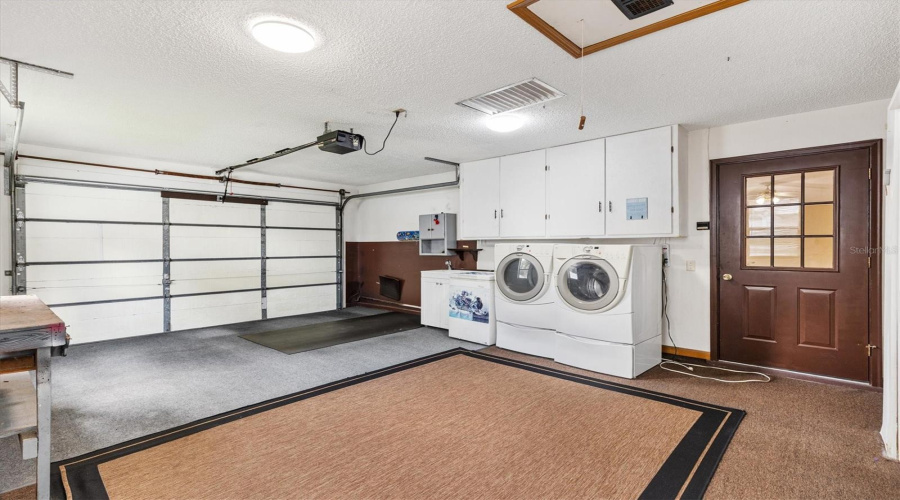 Lady Lake, Florida 32159, 2 Bedroom Bedrooms, ,2 Bathroombathrooms,Residential,For Sale,Schwartz,0,Mfrg5116448