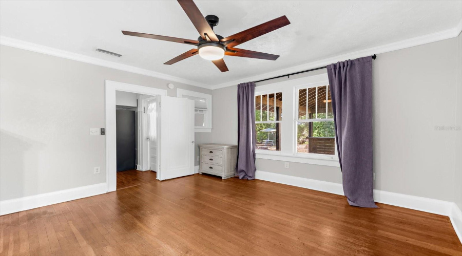 Bradenton, Florida 34205, 2 Bedroom Bedrooms, ,2 Bathroombathrooms,Residential,For Sale,8Th,0,Mfra4681182