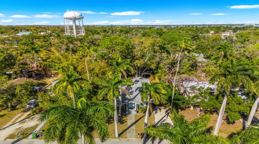 Bradenton, Florida 34205, 2 Bedroom Bedrooms, ,2 Bathroombathrooms,Residential,For Sale,8Th,0,Mfra4681182
