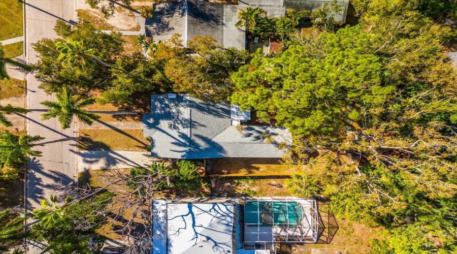Bradenton, Florida 34205, 2 Bedroom Bedrooms, ,2 Bathroombathrooms,Residential,For Sale,8Th,0,Mfra4681182