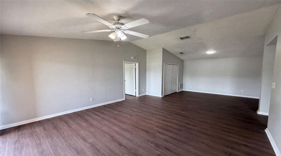 Orlando, Florida 32839, 2 Bedroom Bedrooms, ,2 Bathroombathrooms,Residential,For Sale,Via Hacienda,0,Mfro6428890