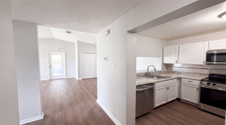 Orlando, Florida 32839, 2 Bedroom Bedrooms, ,2 Bathroombathrooms,Residential,For Sale,Via Hacienda,0,Mfro6428890