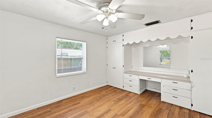 Largo, Florida 33770, 2 Bedroom Bedrooms, ,1 Bathroombathrooms,Residential,For Sale,12Th,0,Mfrtb8539137