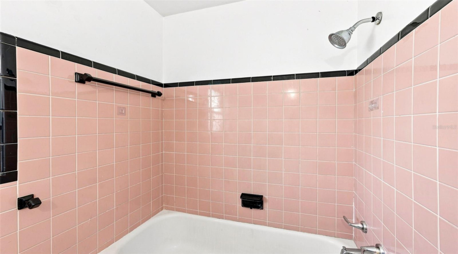 Largo, Florida 33770, 2 Bedroom Bedrooms, ,1 Bathroombathrooms,Residential,For Sale,12Th,0,Mfrtb8539137