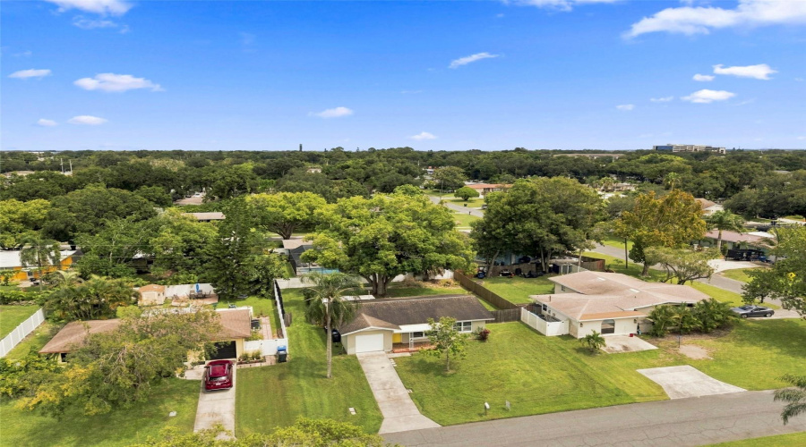 Largo, Florida 33770, 2 Bedroom Bedrooms, ,1 Bathroombathrooms,Residential,For Sale,12Th,0,Mfrtb8539137