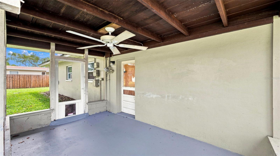 Largo, Florida 33770, 2 Bedroom Bedrooms, ,1 Bathroombathrooms,Residential,For Sale,12Th,0,Mfrtb8539137