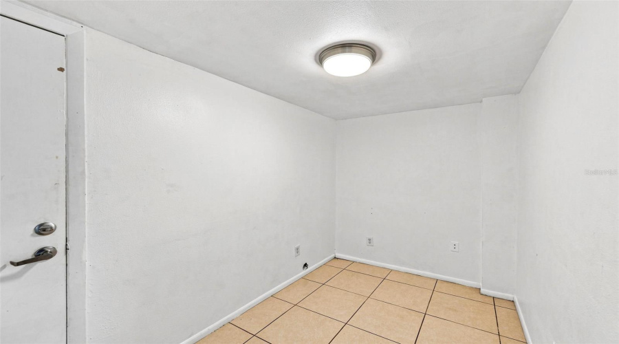 Largo, Florida 33770, 2 Bedroom Bedrooms, ,1 Bathroombathrooms,Residential,For Sale,12Th,0,Mfrtb8539137