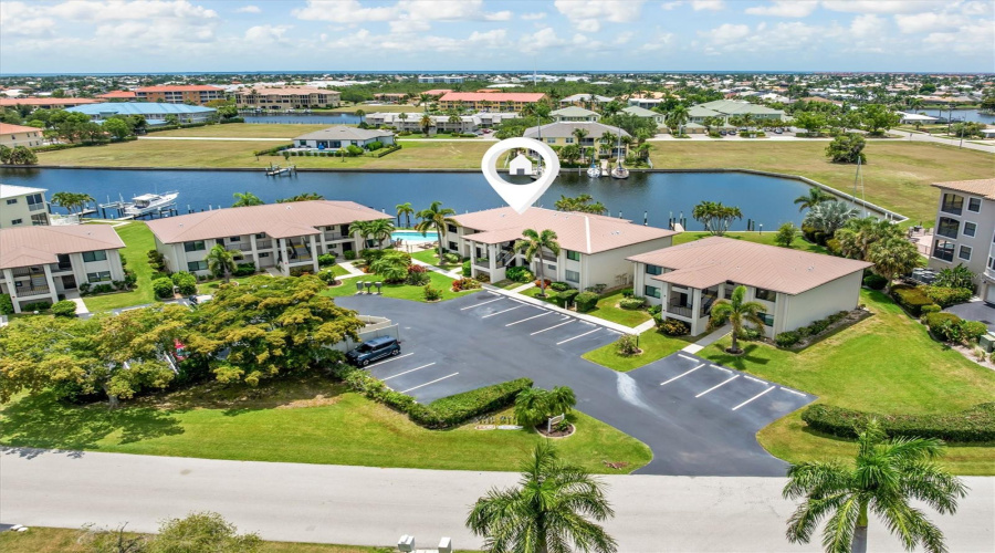 Beautifully Maintained Community.