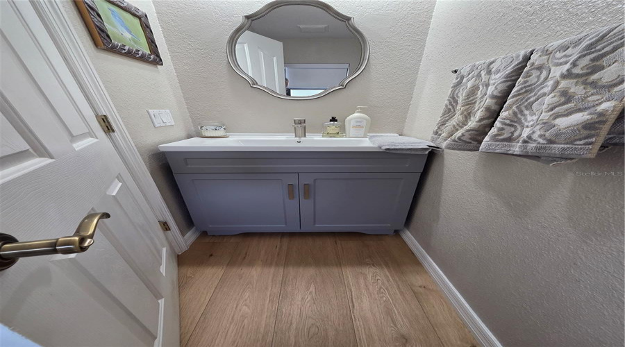 Clearwater, Florida 33761, 2 Bedroom Bedrooms, ,2 Bathroombathrooms,Residential,For Sale,Countryside,0,Mfrw7888598
