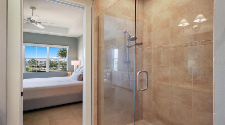 Bradenton, Florida 34209, 3 Bedroom Bedrooms, ,2 Bathroombathrooms,Residential,For Sale,Sapphire Lake,0,Mfra4692418