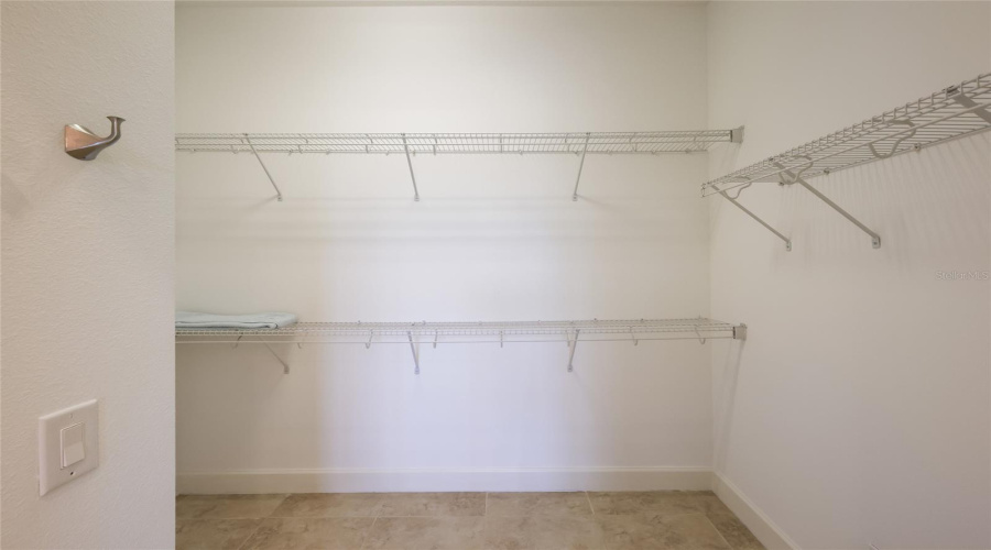 Bradenton, Florida 34209, 3 Bedroom Bedrooms, ,2 Bathroombathrooms,Residential,For Sale,Sapphire Lake,0,Mfra4692418