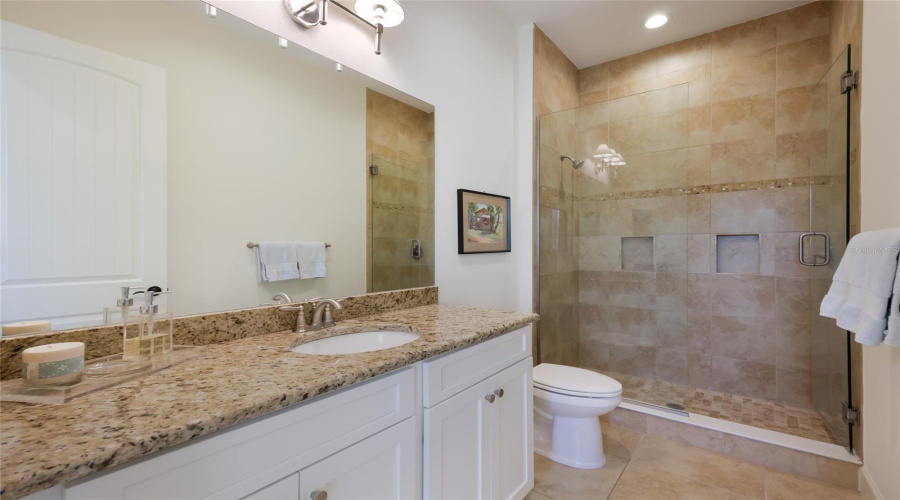 Bradenton, Florida 34209, 3 Bedroom Bedrooms, ,2 Bathroombathrooms,Residential,For Sale,Sapphire Lake,0,Mfra4692418