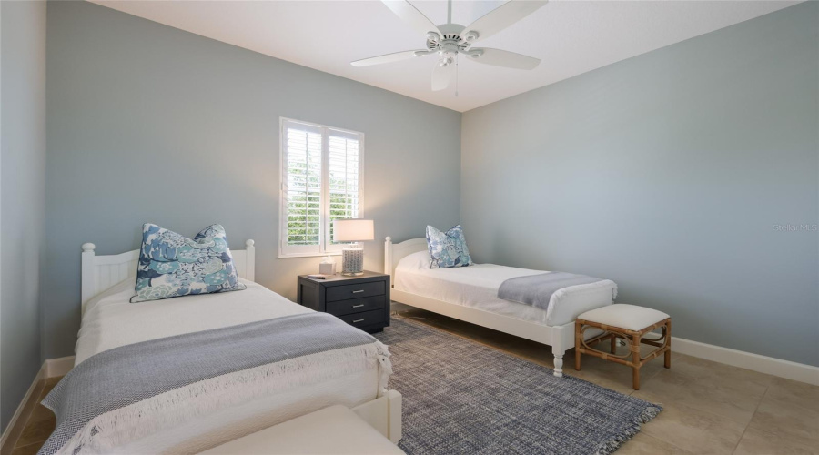 Bradenton, Florida 34209, 3 Bedroom Bedrooms, ,2 Bathroombathrooms,Residential,For Sale,Sapphire Lake,0,Mfra4692418