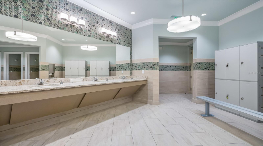 Bradenton, Florida 34209, 3 Bedroom Bedrooms, ,2 Bathroombathrooms,Residential,For Sale,Sapphire Lake,0,Mfra4692418
