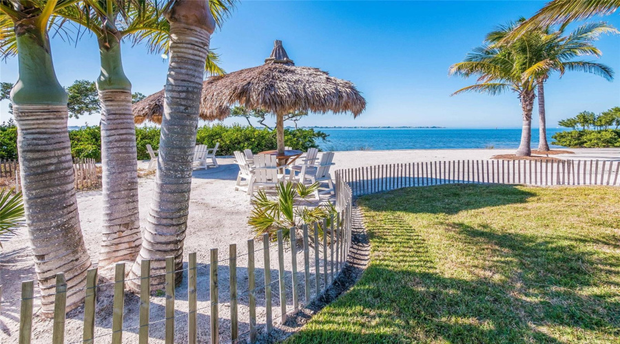 Bradenton, Florida 34209, 3 Bedroom Bedrooms, ,2 Bathroombathrooms,Residential,For Sale,Sapphire Lake,0,Mfra4692418