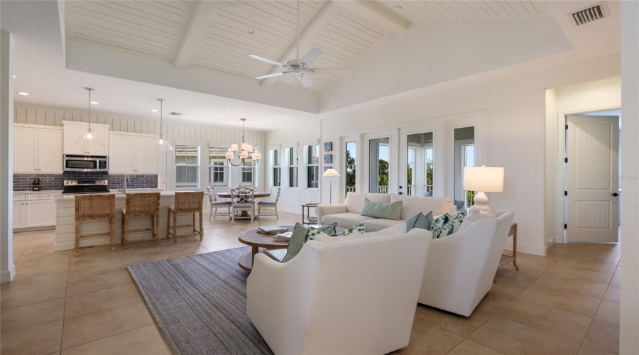 Bradenton, Florida 34209, 3 Bedroom Bedrooms, ,2 Bathroombathrooms,Residential,For Sale,Sapphire Lake,0,Mfra4692418