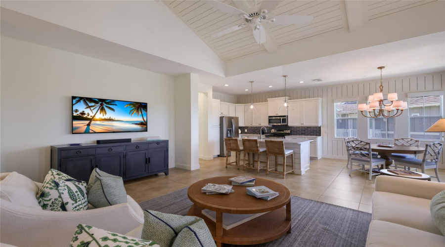 Bradenton, Florida 34209, 3 Bedroom Bedrooms, ,2 Bathroombathrooms,Residential,For Sale,Sapphire Lake,0,Mfra4692418