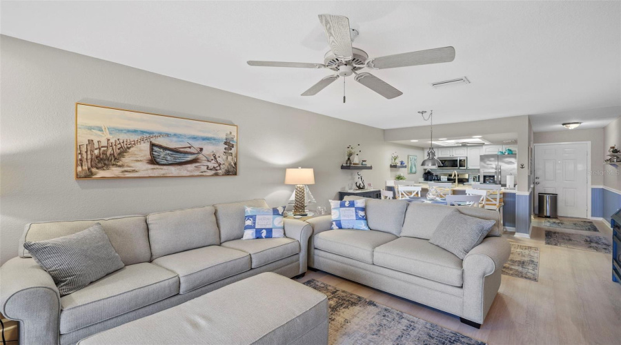 Punta Gorda, Florida 33980, 2 Bedroom Bedrooms, ,2 Bathroombathrooms,Residential,For Sale,Oakview,0,Mfrd6140441