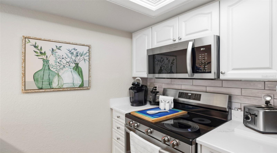 Punta Gorda, Florida 33980, 2 Bedroom Bedrooms, ,2 Bathroombathrooms,Residential,For Sale,Oakview,0,Mfrd6140441