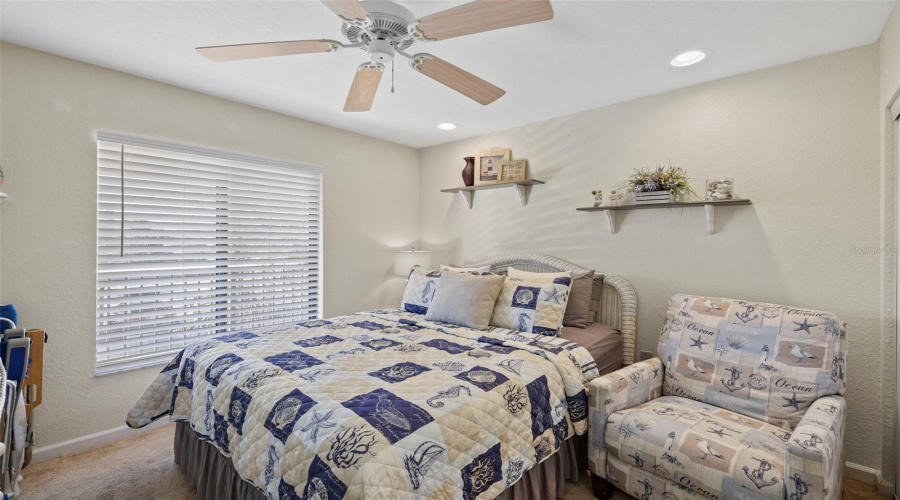 Punta Gorda, Florida 33980, 2 Bedroom Bedrooms, ,2 Bathroombathrooms,Residential,For Sale,Oakview,0,Mfrd6140441