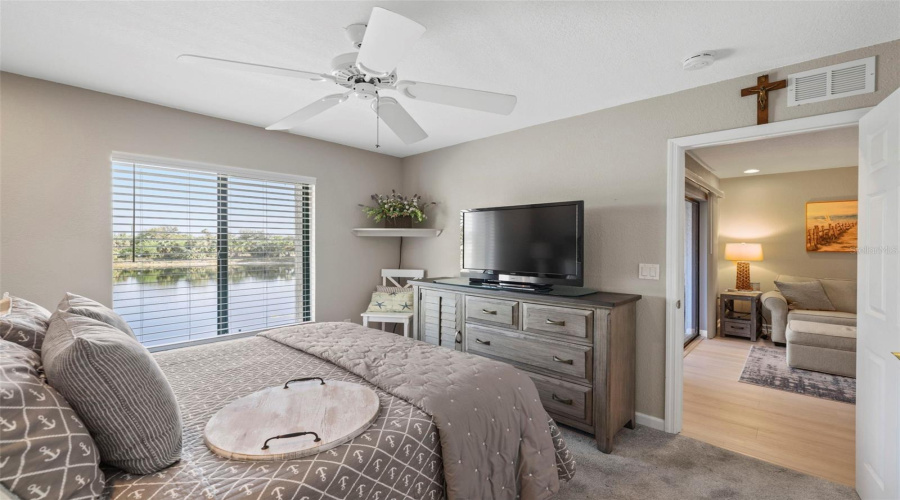 Punta Gorda, Florida 33980, 2 Bedroom Bedrooms, ,2 Bathroombathrooms,Residential,For Sale,Oakview,0,Mfrd6140441