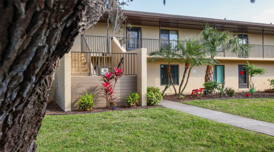 Punta Gorda, Florida 33980, 2 Bedroom Bedrooms, ,2 Bathroombathrooms,Residential,For Sale,Oakview,0,Mfrd6140441